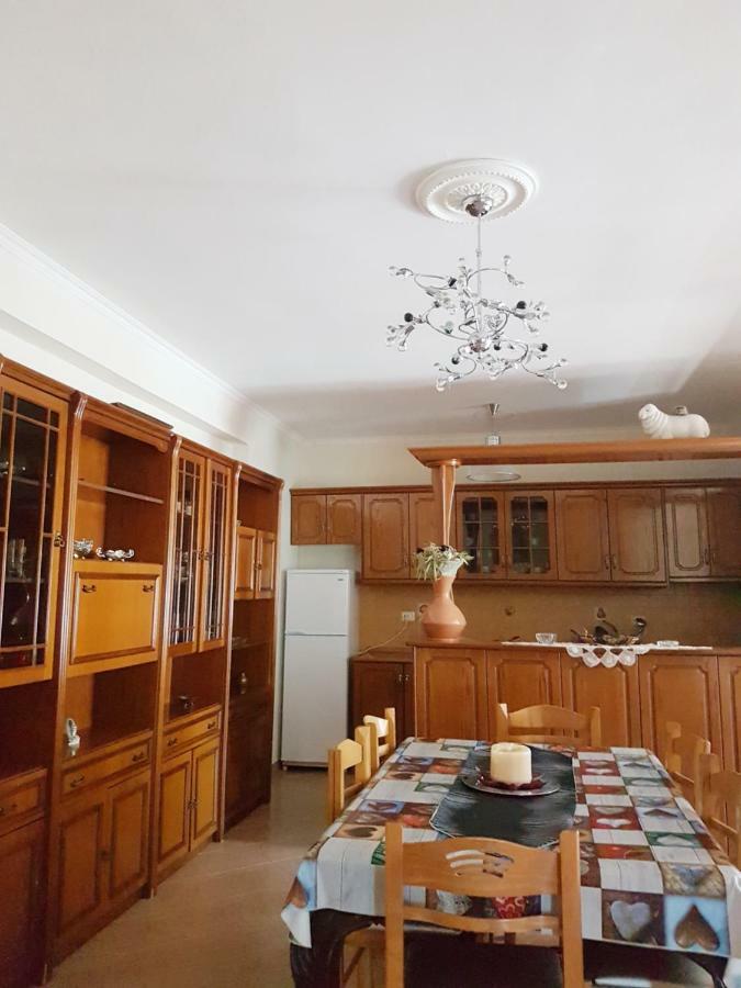Hotel Villa Ago Përmet المظهر الخارجي الصورة
