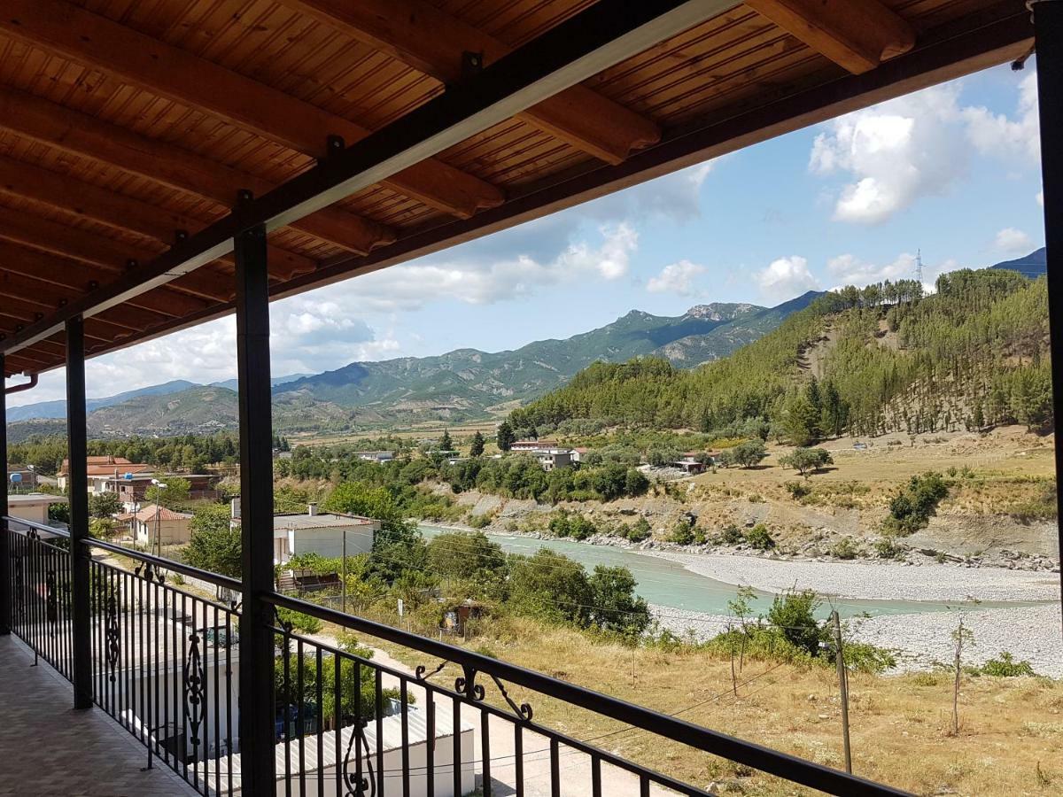 Hotel Villa Ago Përmet المظهر الخارجي الصورة